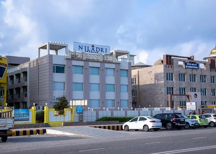 Hotel Niladri Premium