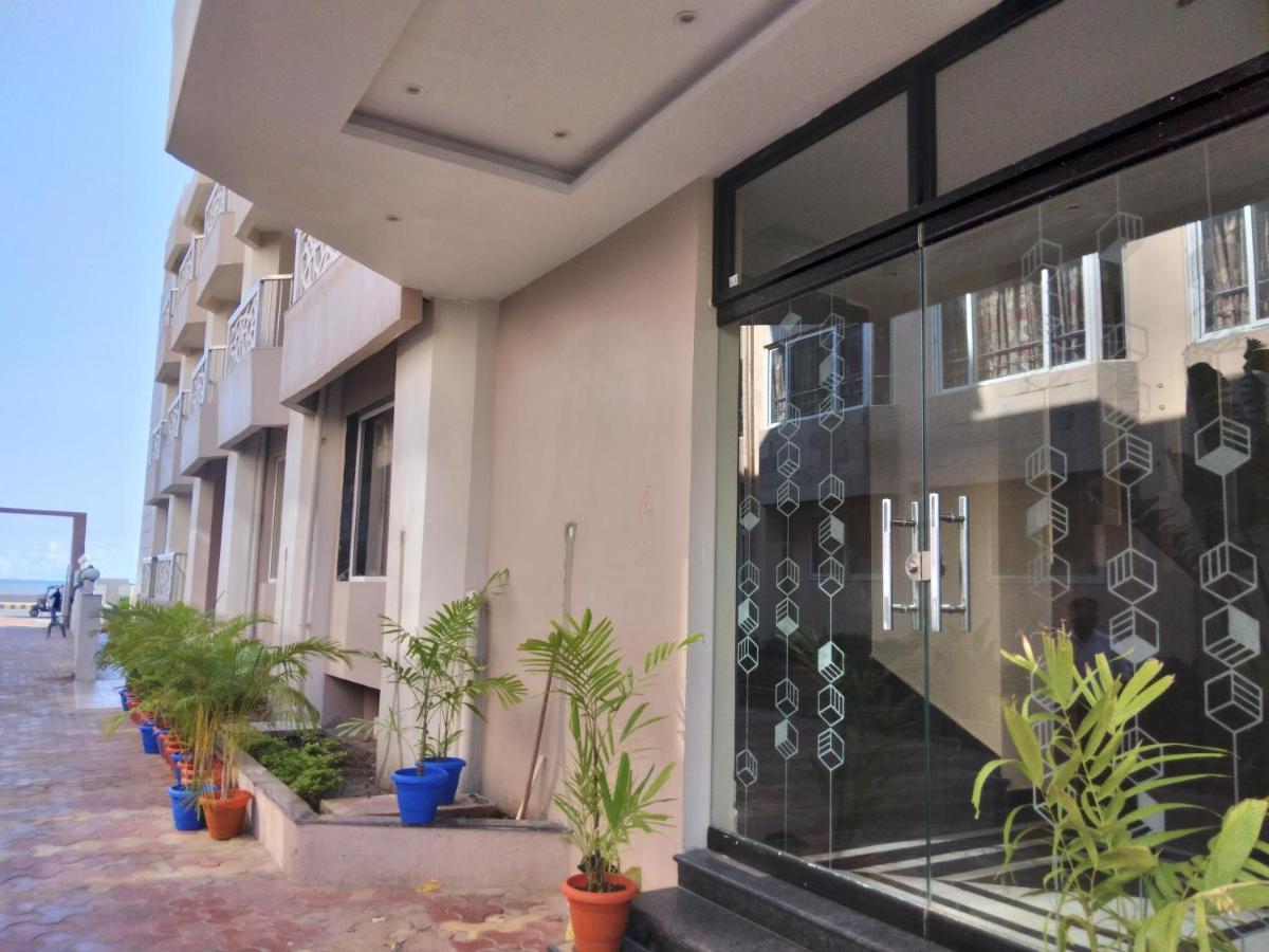 Niladri Premium Hotel 4*